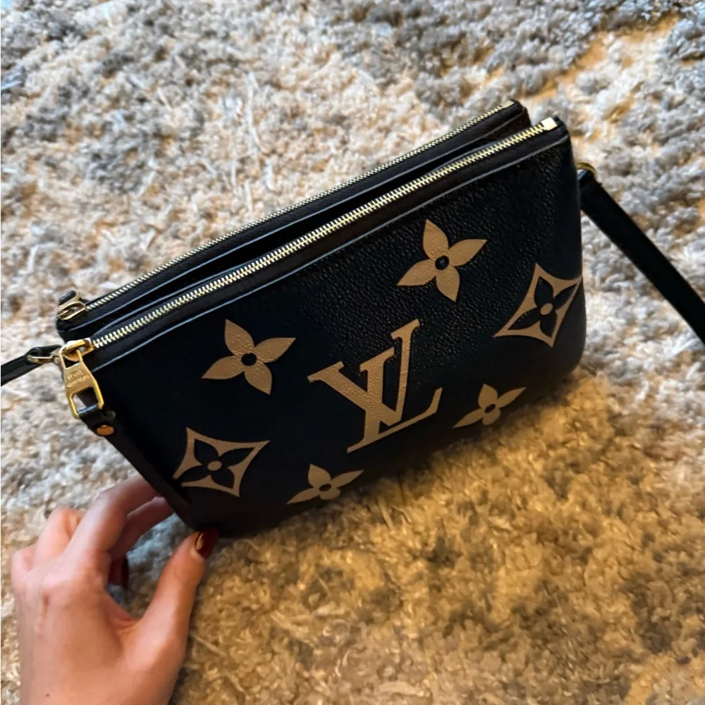 Louis Vuitton Monogram Empreinte Pochette Double Zip Crossbody Bag - Picture 2 of 9